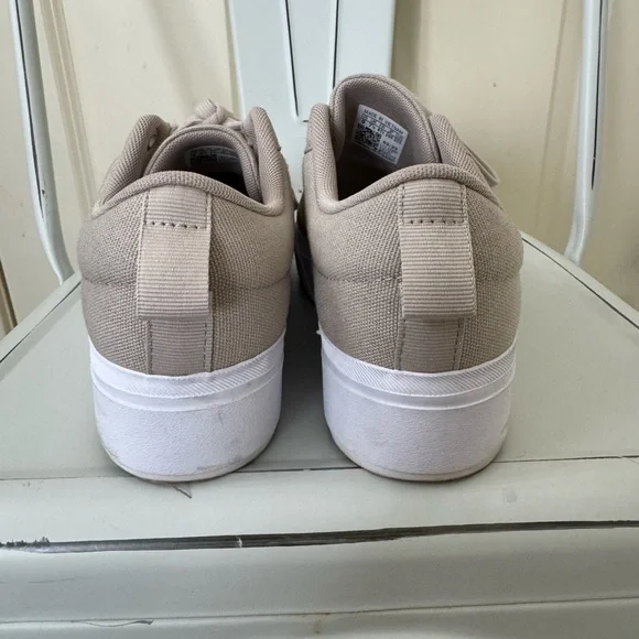adidas Women's Athletic Shoes in Beige and White - Picture 3 of 4